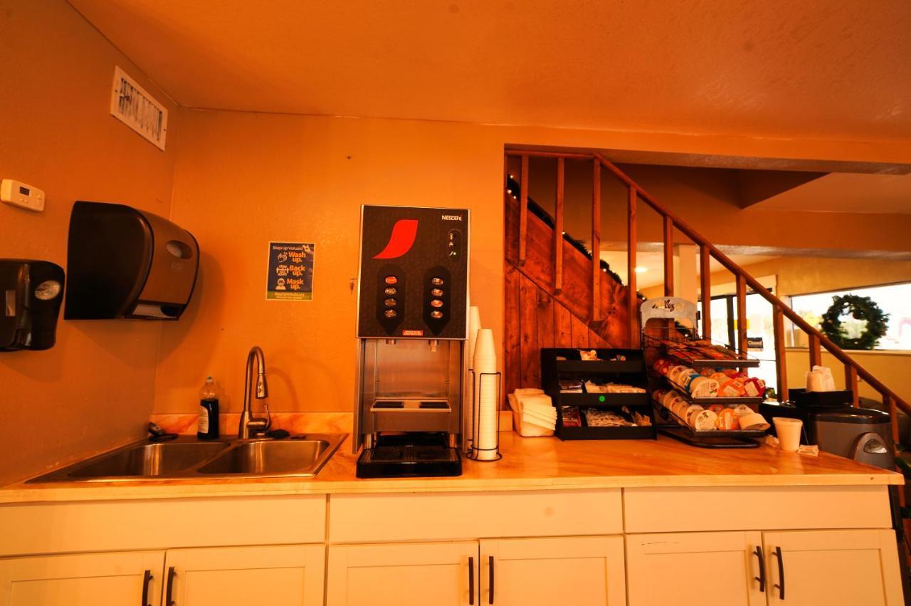 Sandals Inn Daytona Beach Ngoại thất bức ảnh